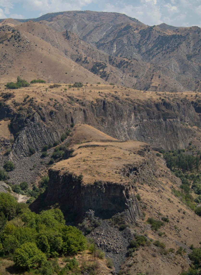Wąwóz Azat i okoliczne wzgórza